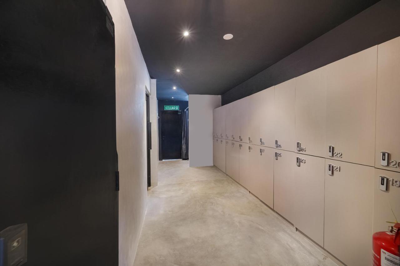 Oyo 89635 Modular Langkawi Capsule Hotel Padang Mat Sirat Ngoại thất bức ảnh