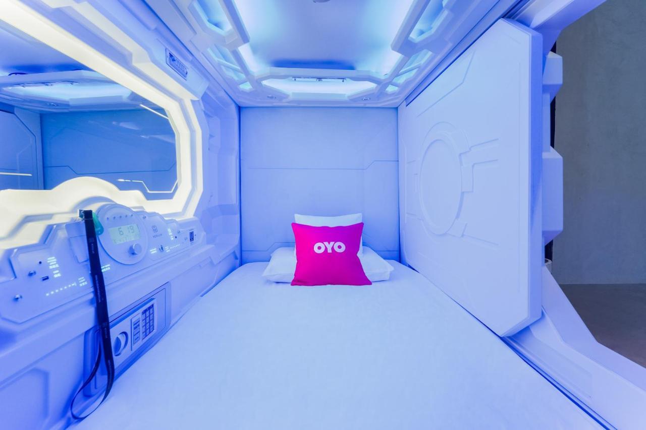 Oyo 89635 Modular Langkawi Capsule Hotel Padang Mat Sirat Ngoại thất bức ảnh