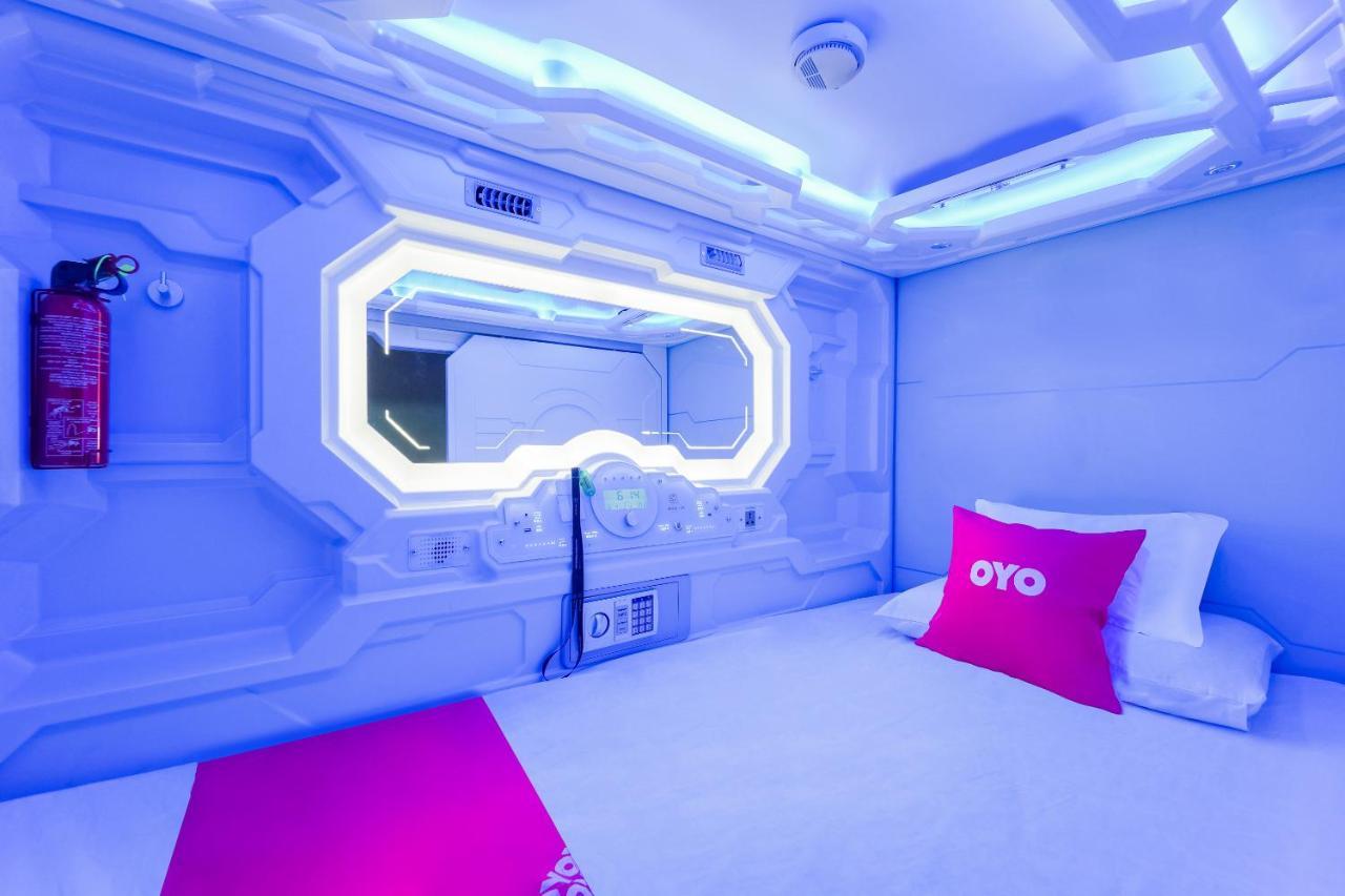 Oyo 89635 Modular Langkawi Capsule Hotel Padang Mat Sirat Ngoại thất bức ảnh