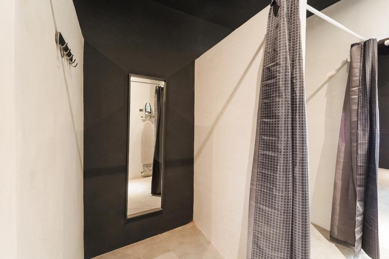 Oyo 89635 Modular Langkawi Capsule Hotel Padang Mat Sirat Ngoại thất bức ảnh